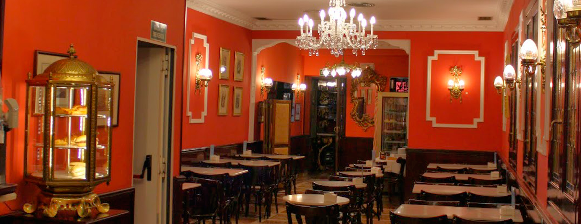 El-Riojano-Confitería-salón-té